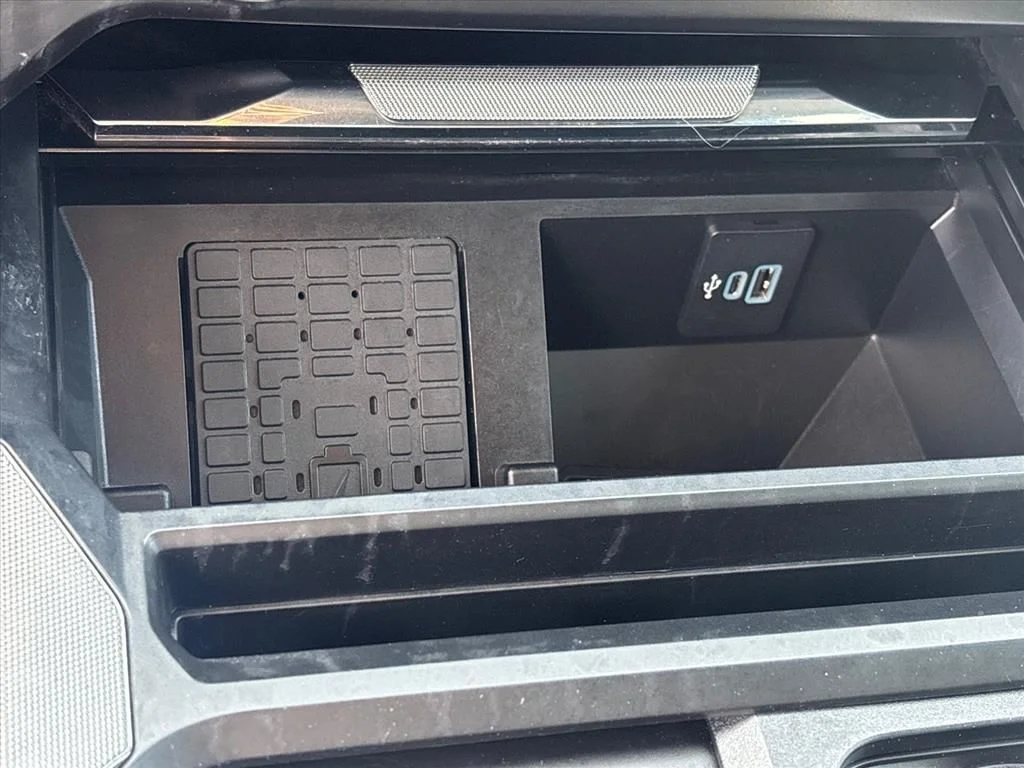 Certified Used 2024 Agate Black Metallic Ford Lariat image 36