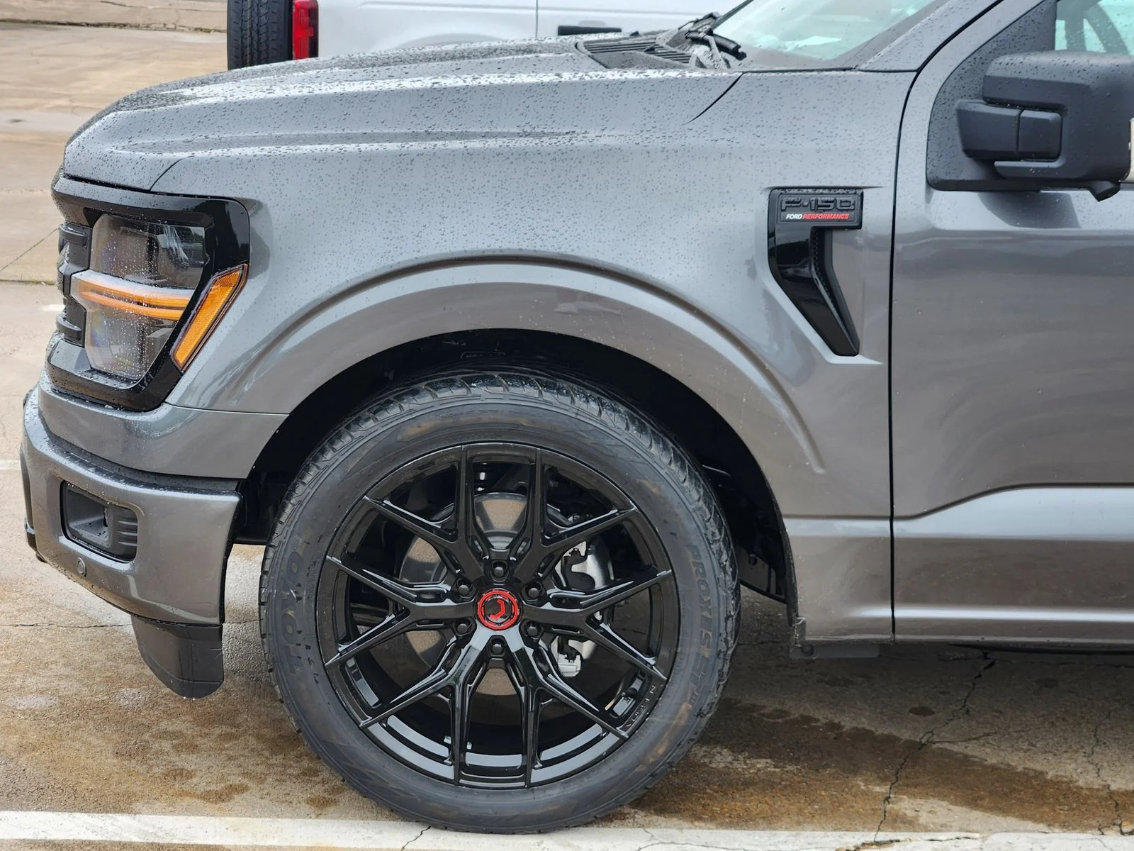 New 2026 Carbonized Gray Metallic Ford XLT image 6