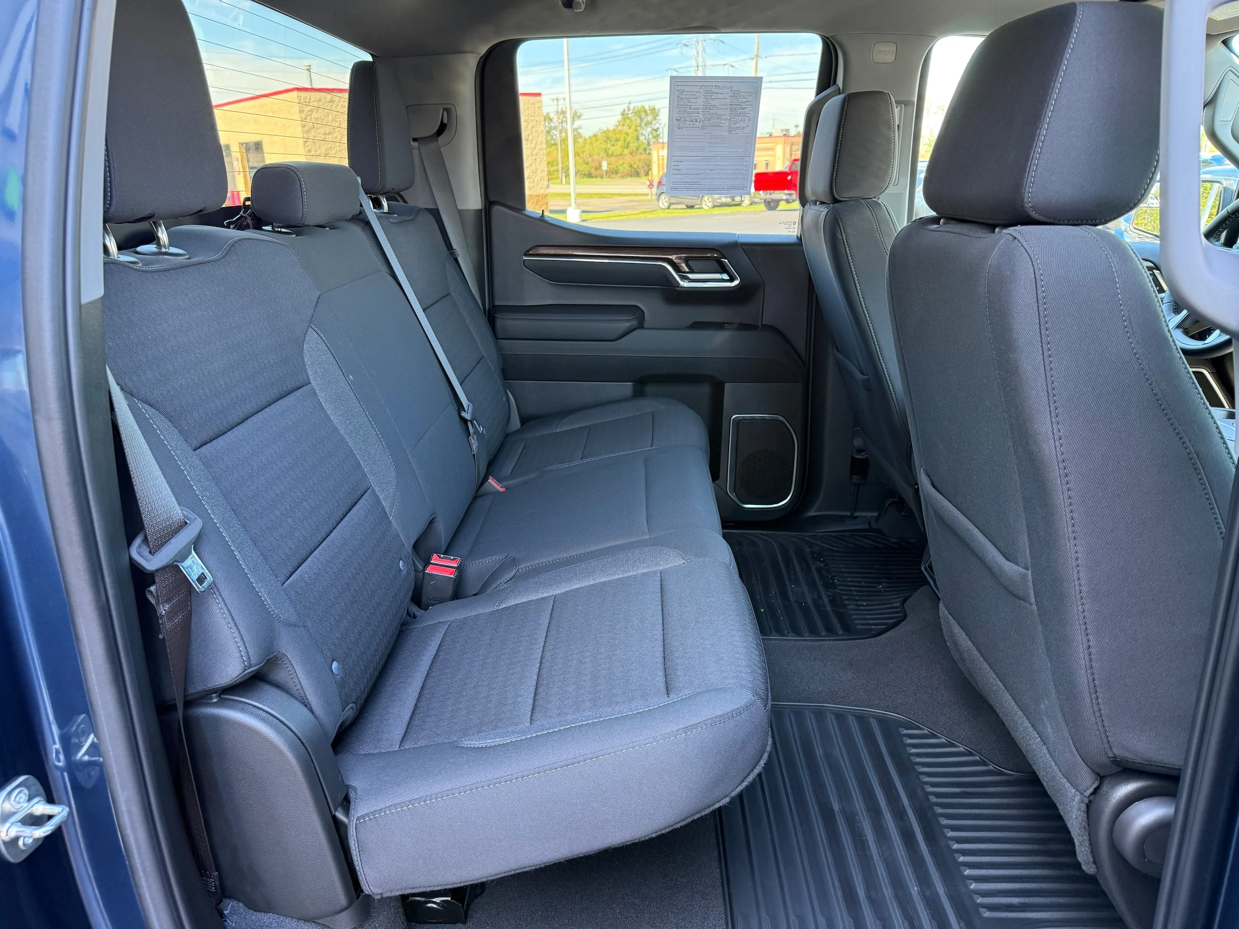 Used 2023 Northsky Blue Metallic Chevrolet LT image 25