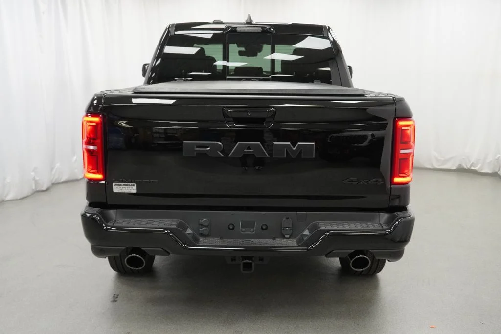 New 2026 Diamond Black Crystal Pearl-Coat Exterior Paint RAM Limited image 10