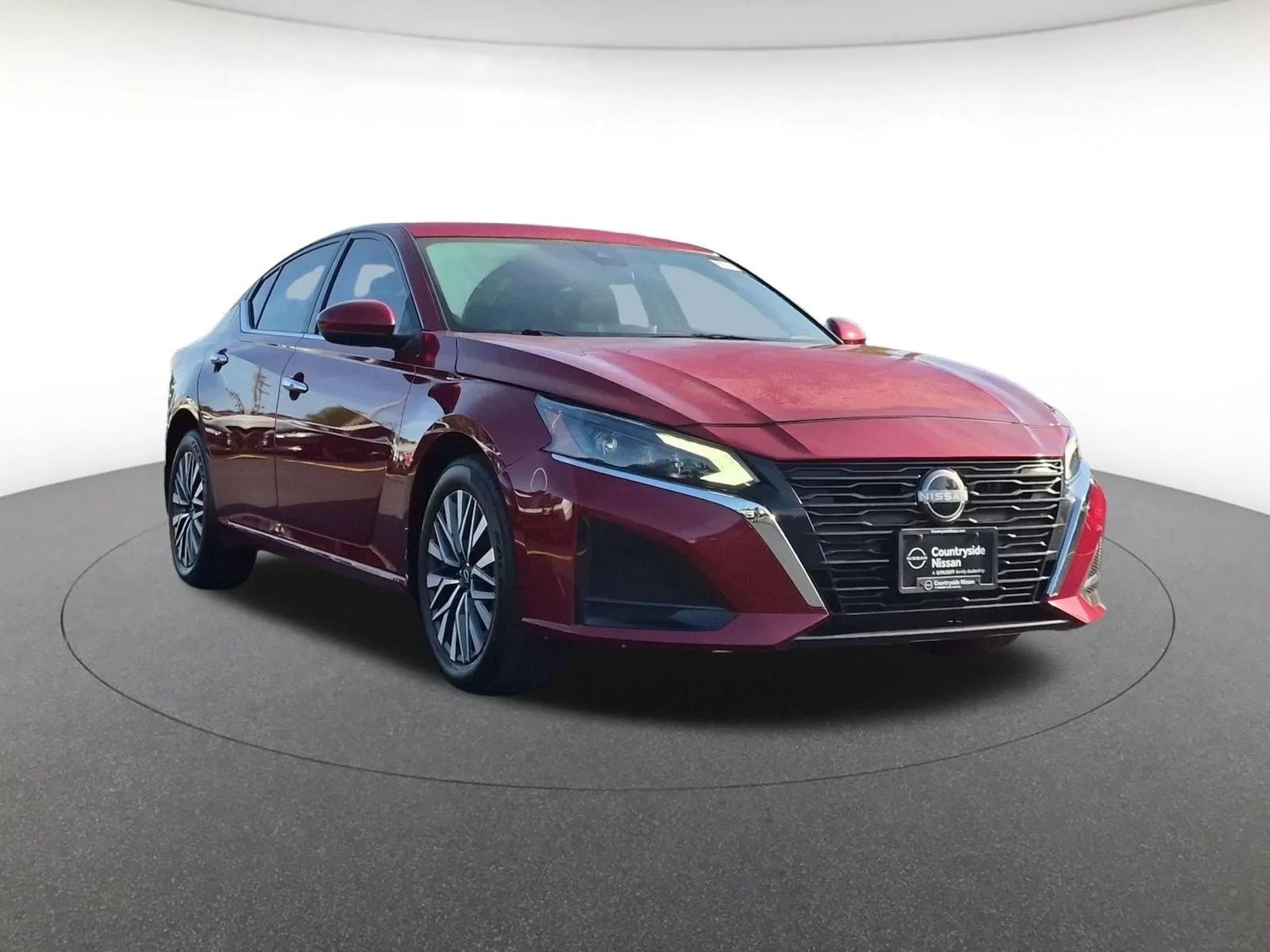 Used 2024 Scarlet Ember Nissan 2.5 SV image 3