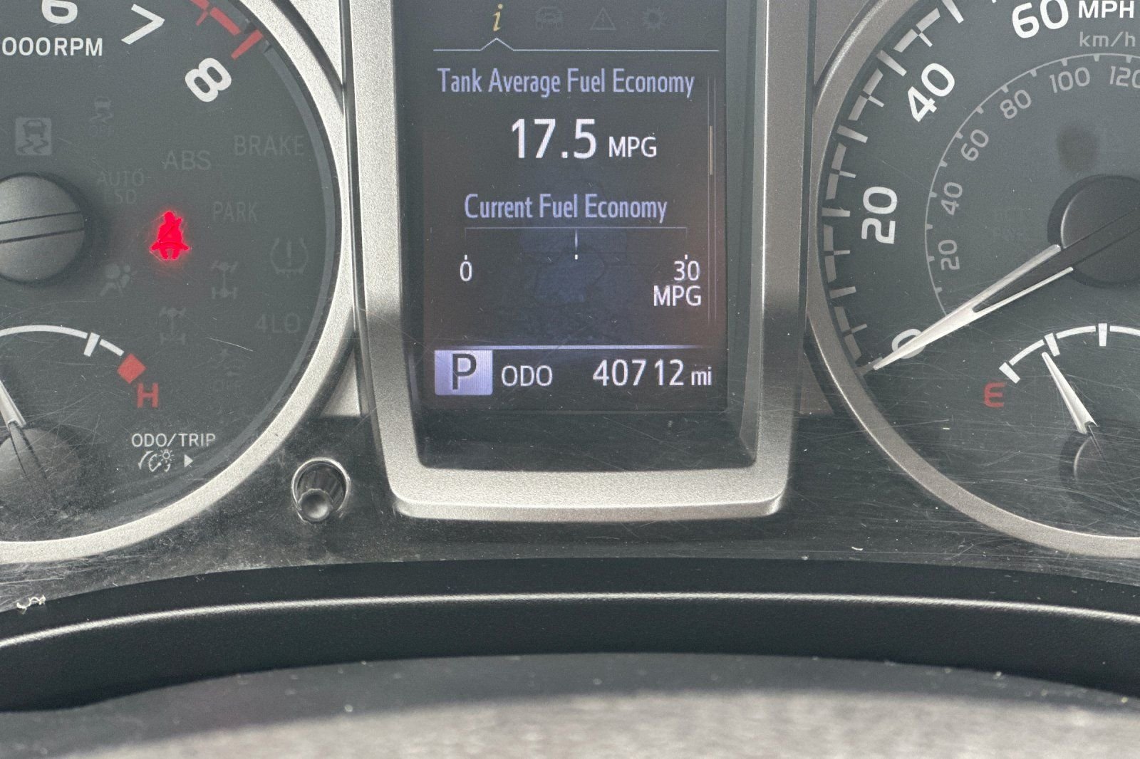 Used 2022 Blue Toyota SR5 image 22
