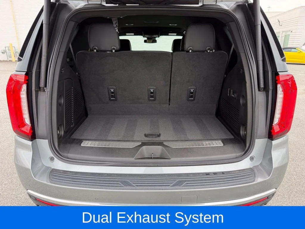 Used 2023 STERLING METALLIC GMC Denali image 31