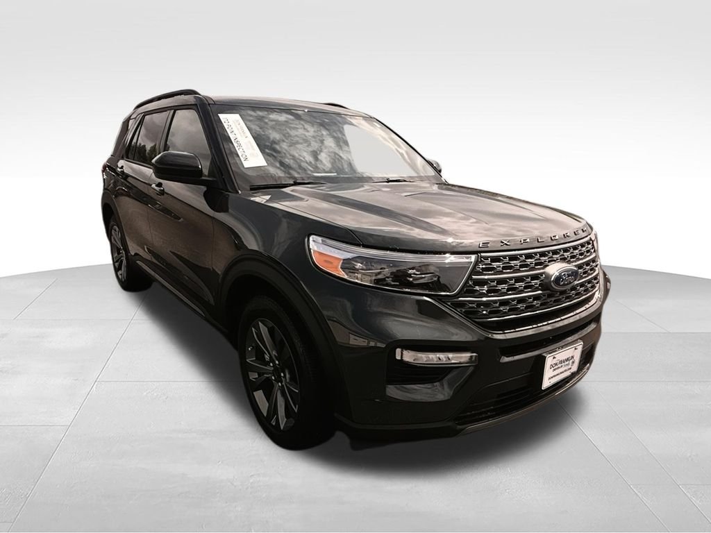 Used 2023 Green Ford XLT image 3