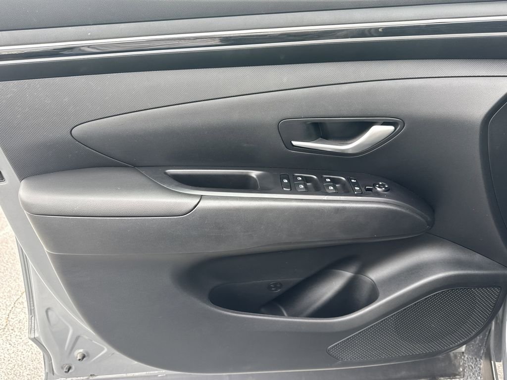 Used 2024 Gray Hyundai SEL image 10