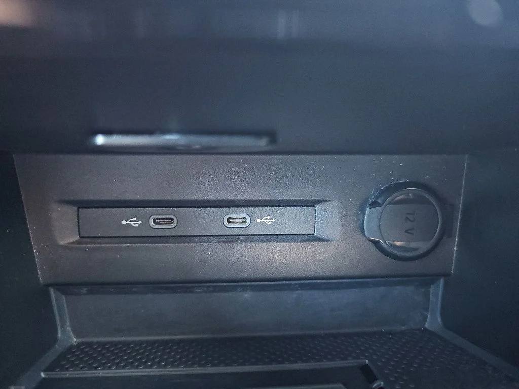 2025 Volkswagen Taos SE - Photo 21