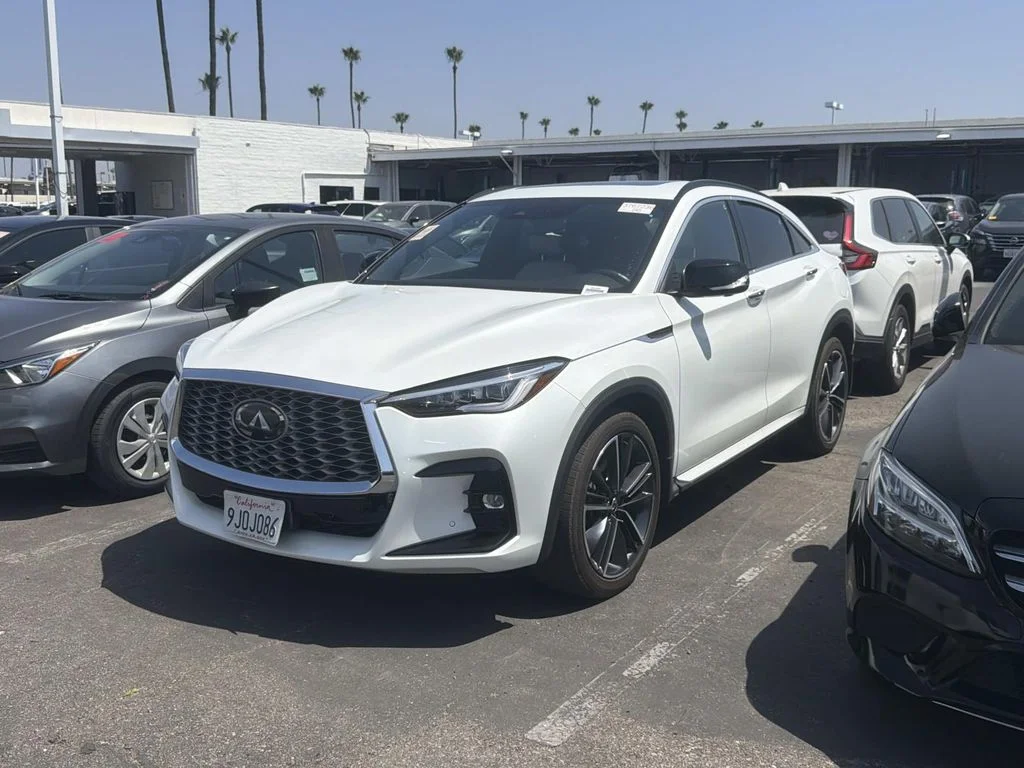 2023 INFINITI QX55 Essential AWD's photo