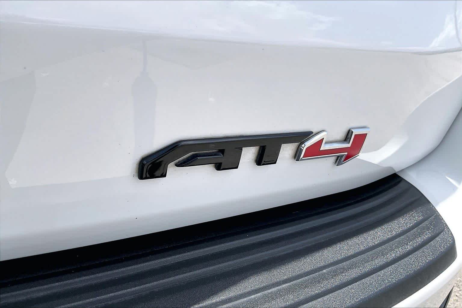 Certified Used 2024 Summit White GMC AT4 image 10