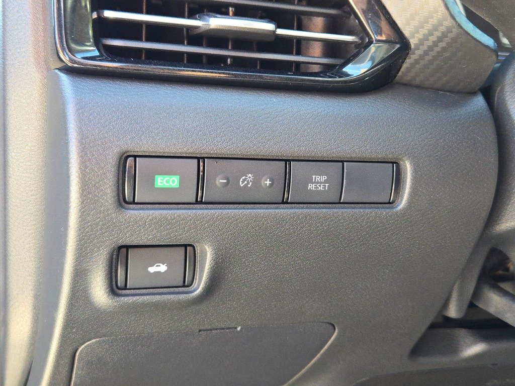 Certified Used 2024 Gray Nissan SR image 21