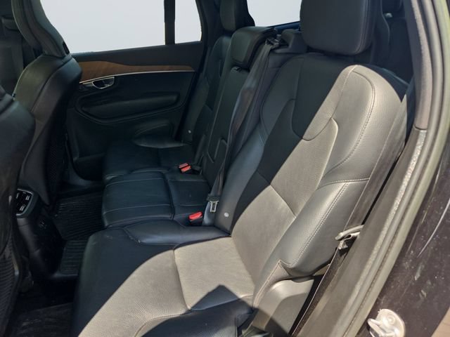 Used 2023 Onyx Black Metallic Volvo Plus Bright Theme image 13