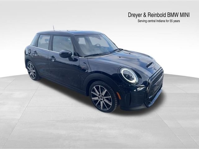 2024 MINI Hardtop 4 Door