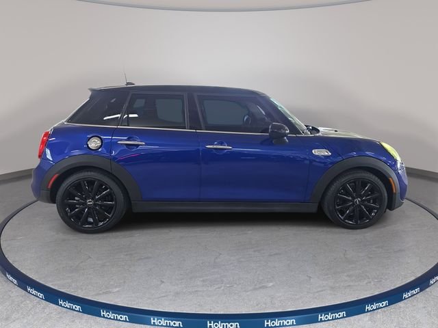 Used 2019 Blue MINI Signature image 6