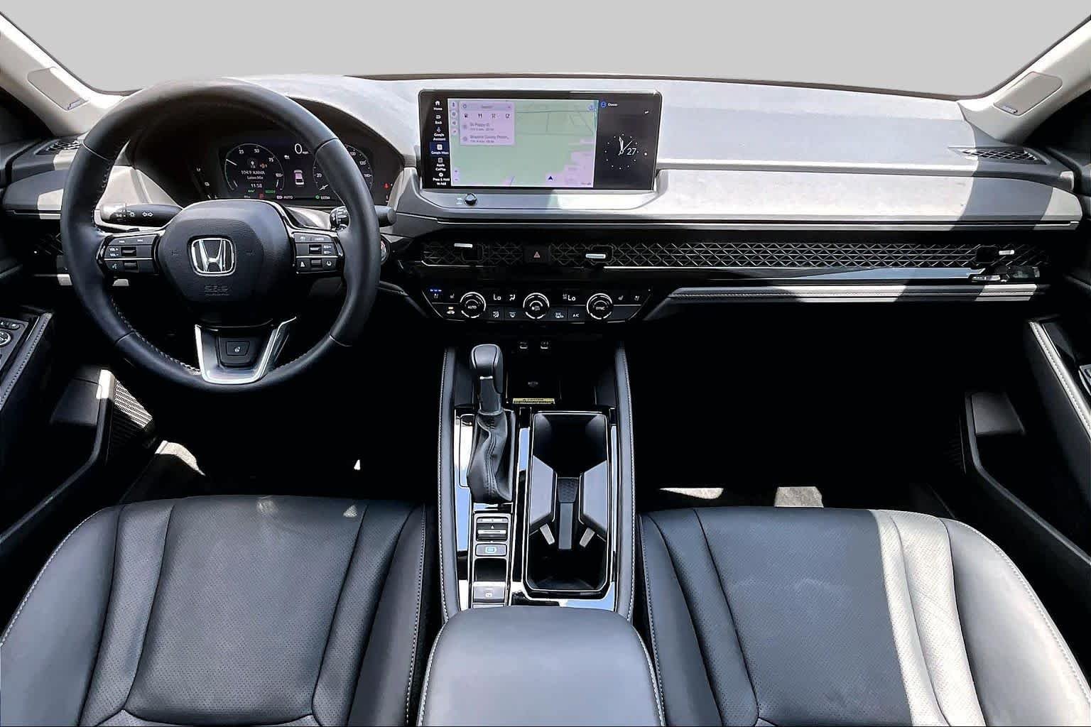 Used 2025 Urban Gray Pearl Honda Touring image 16