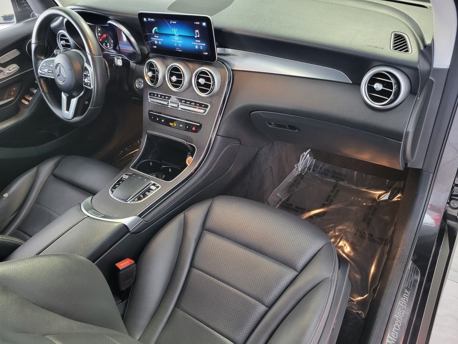 Used 2021 Gray Mercedes-Benz GLC 300 image 17