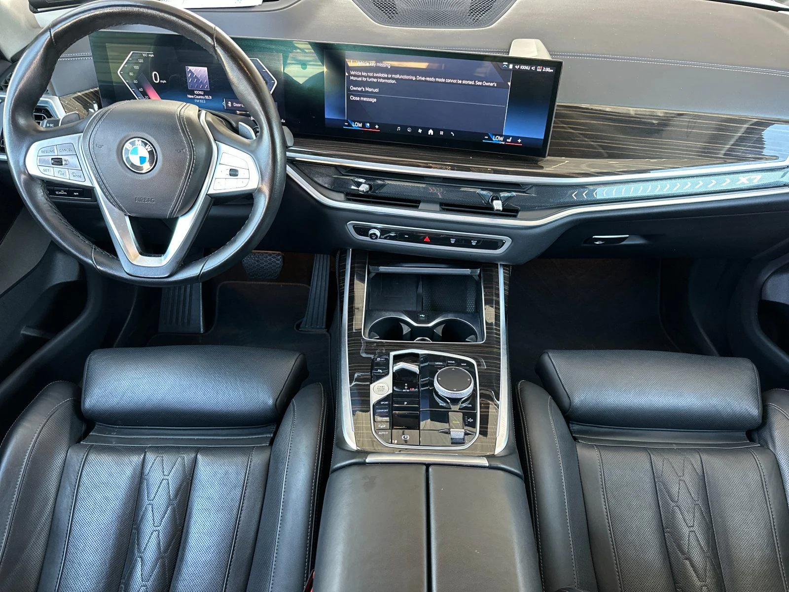 Used 2025 White BMW xDrive40i image 14