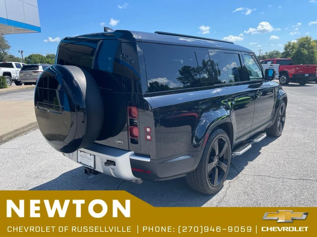 Used 2023 Black Land Rover SE image 47