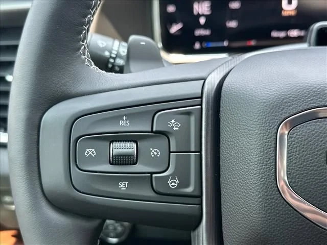 New 2026 Glacier White Tricoat GMC Denali Ultimate image 32