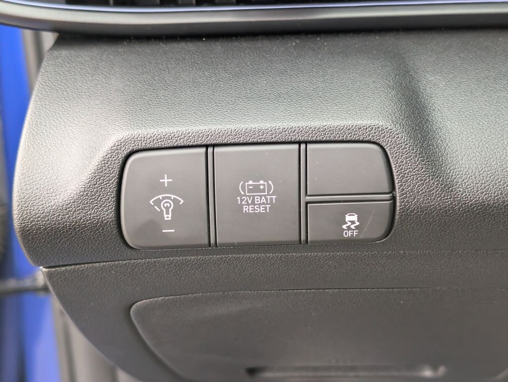 2025 Hyundai Elantra Blue - Photo 34