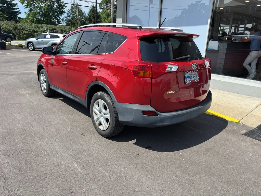 Used 2015 Barcelona Red Metallic Toyota LE image 3