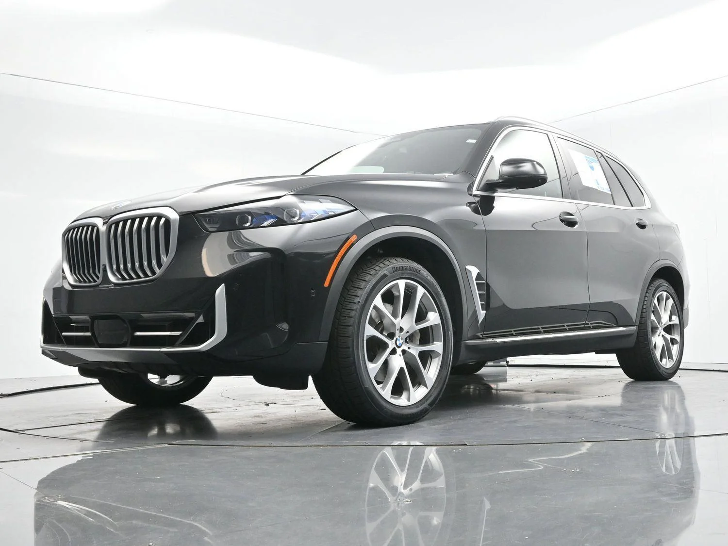 Used 2024 Carbon Black Metallic BMW xDrive40i image 51