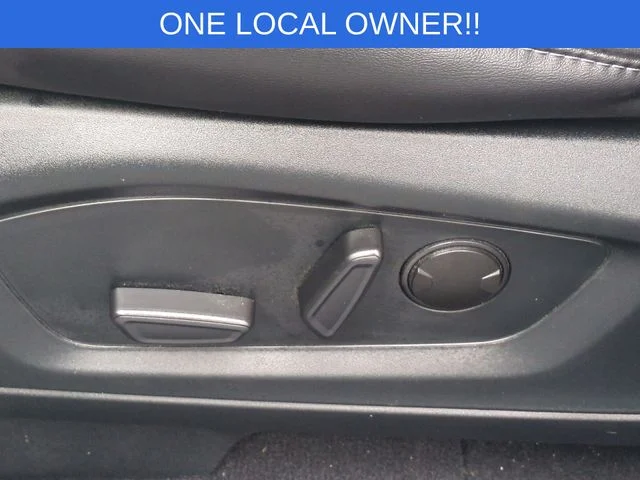 Used 2023 White Ford XLT image 17