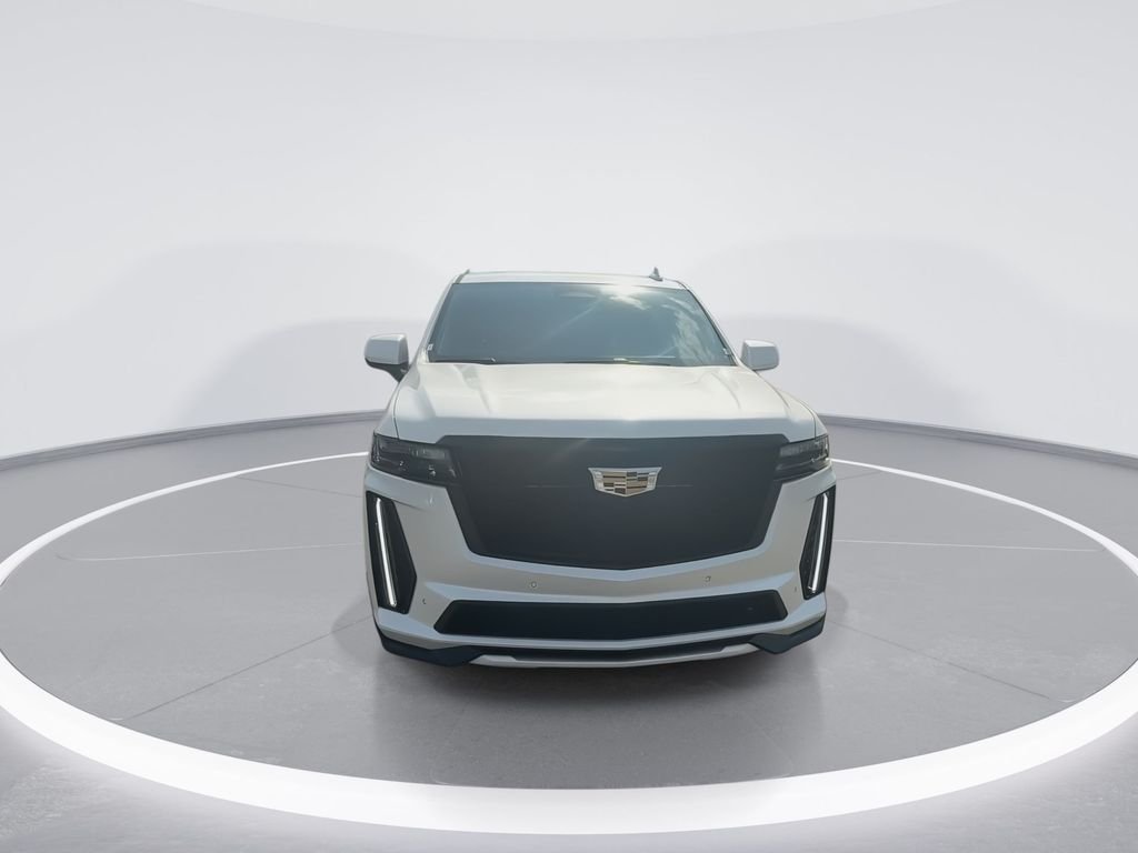 Used 2023 White Cadillac V-Series image 3