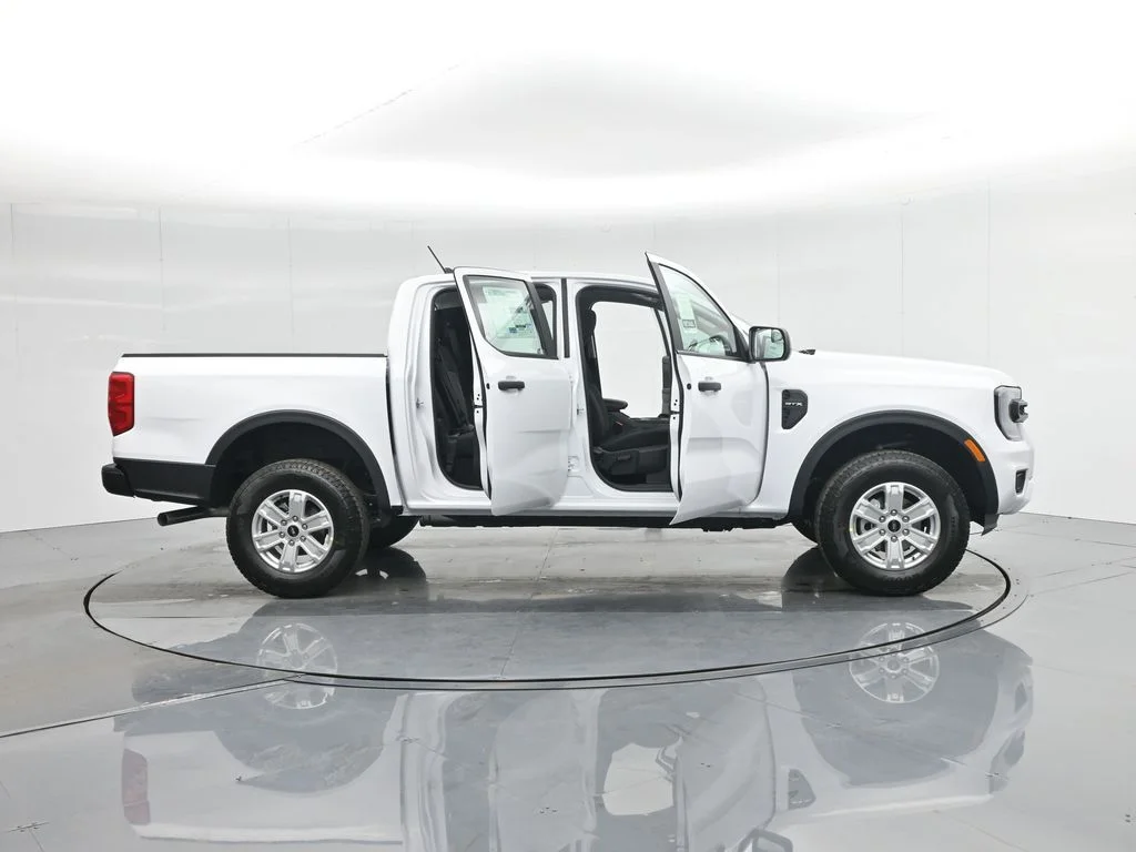 New 2025 White Ford XL image 4