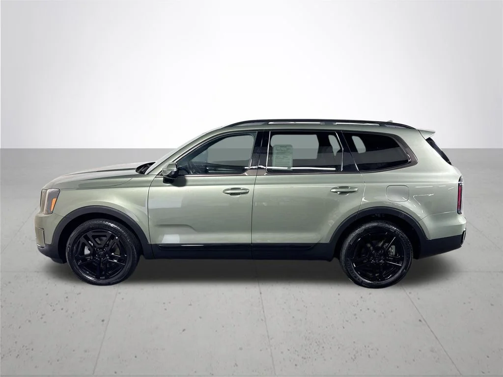 Used 2025 Green Kia SX X-Line image 9