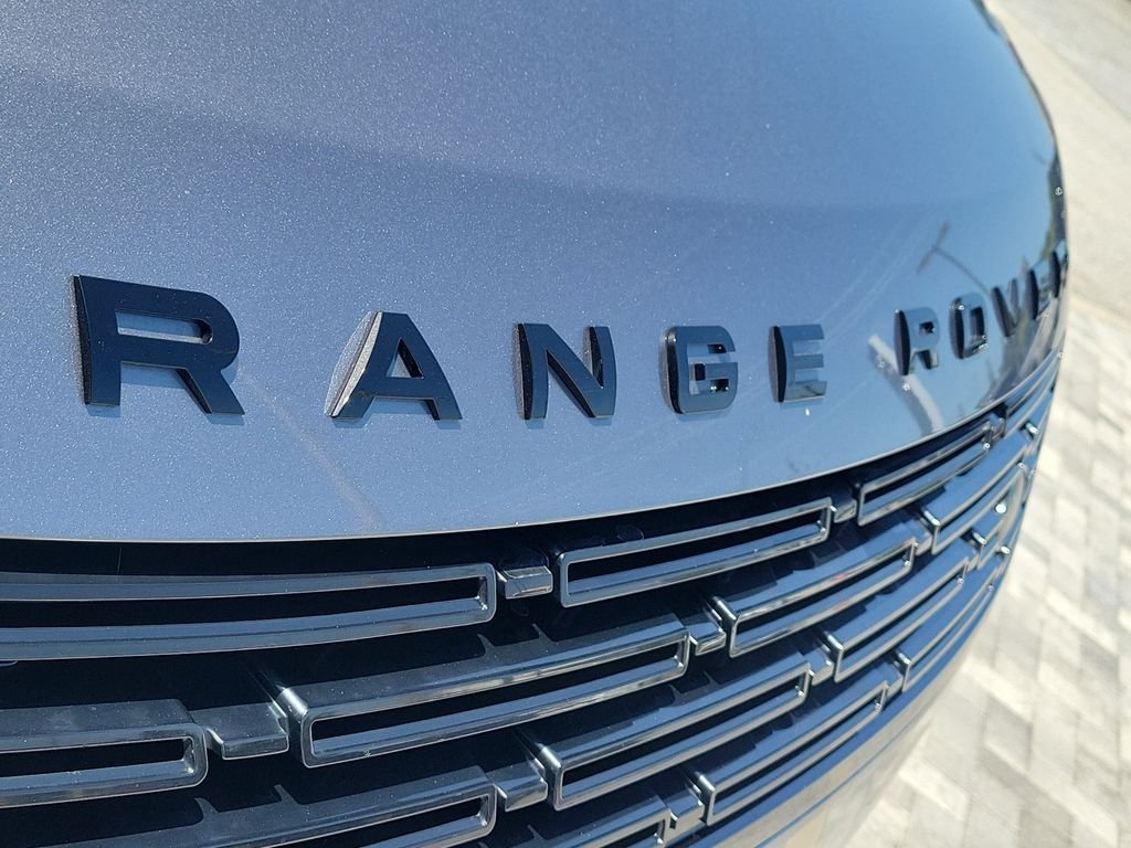 Certified Used 2024 Gray Land Rover Dynamic SE image 9