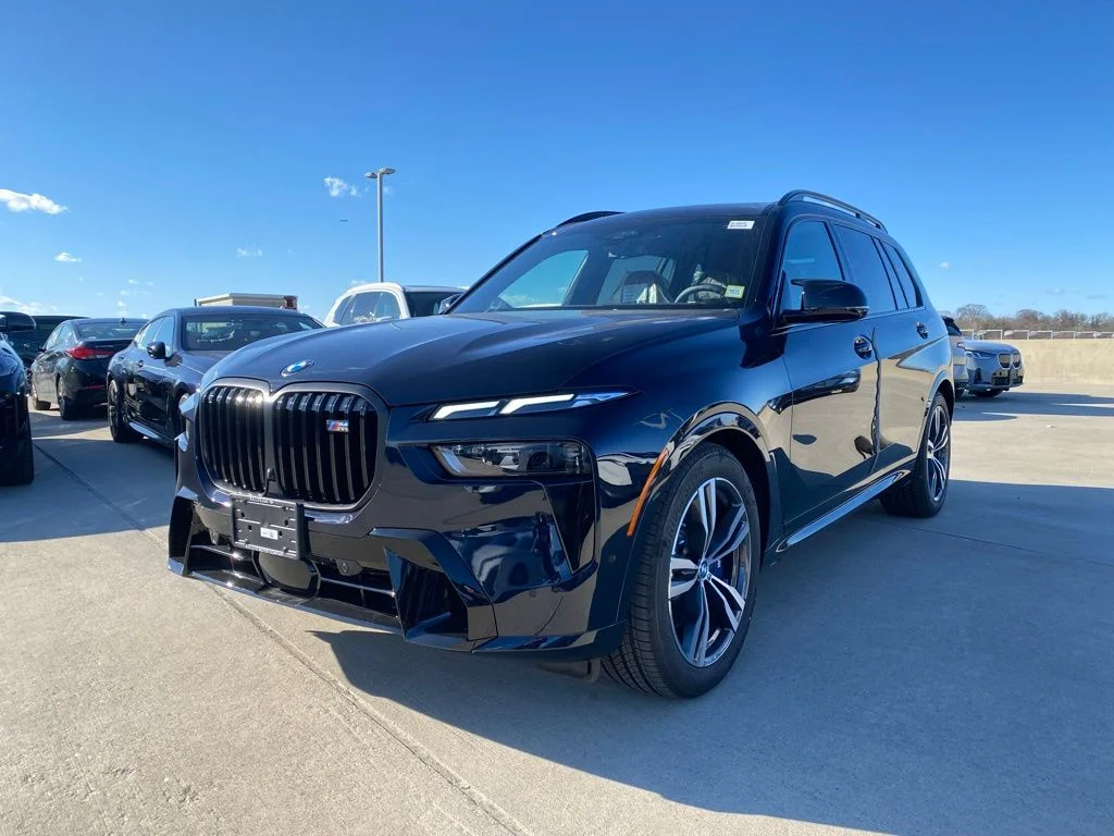 2026 BMW X7 M60i's photo