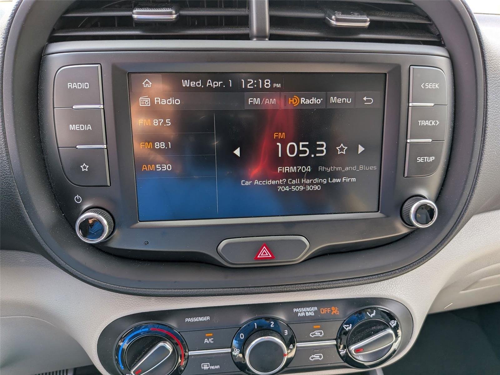 Used 2022 Mars Orange Kia LX image 19