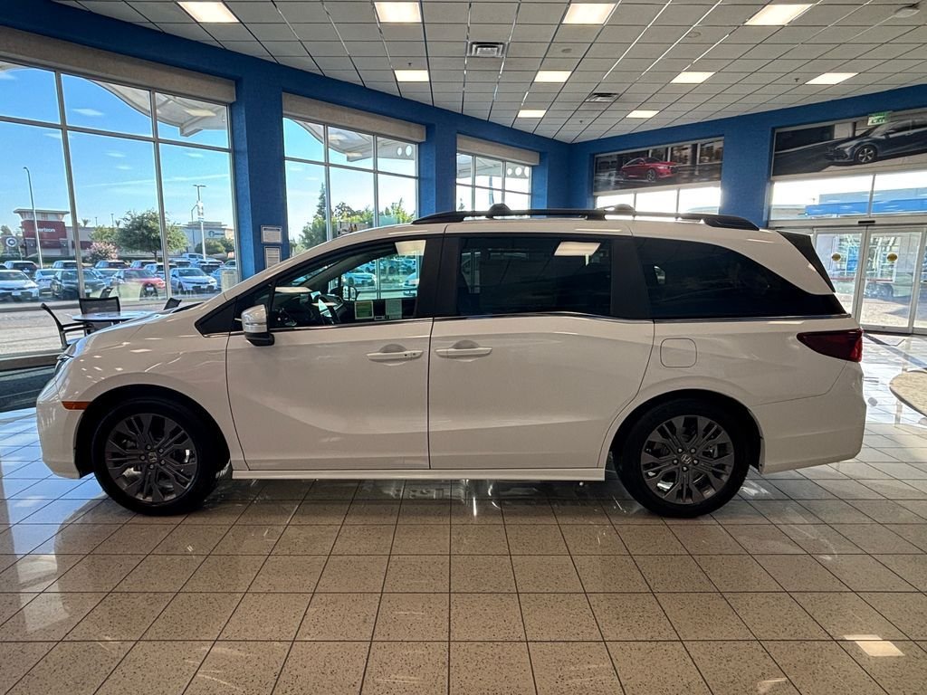 2026 Honda Odyssey Touring - Photo 6