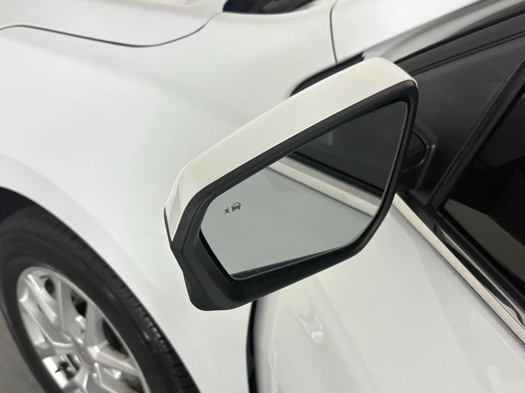 Used 2024 White Chevrolet LT image 13