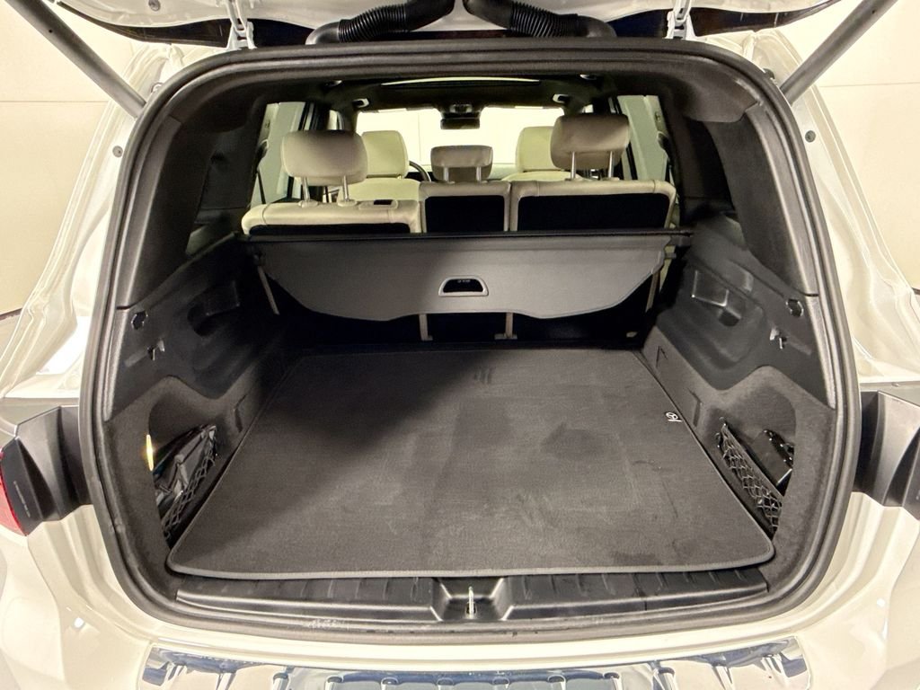 Certified Used 2026 Polar White Mercedes-Benz GLB 250 image 28