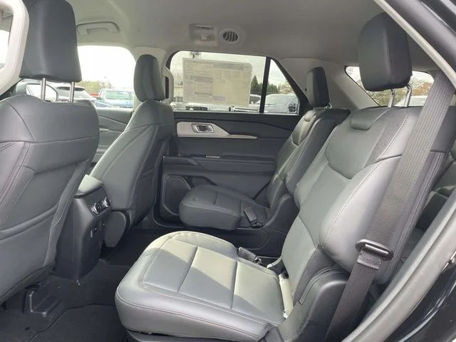 New 2026 Agate Black Metallic Ford Active image 12