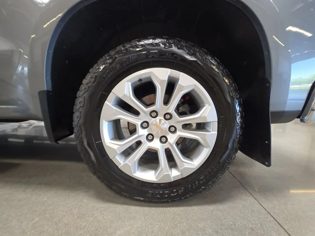 Used 2023 Sterling Gray Metallic Chevrolet LTZ image 26