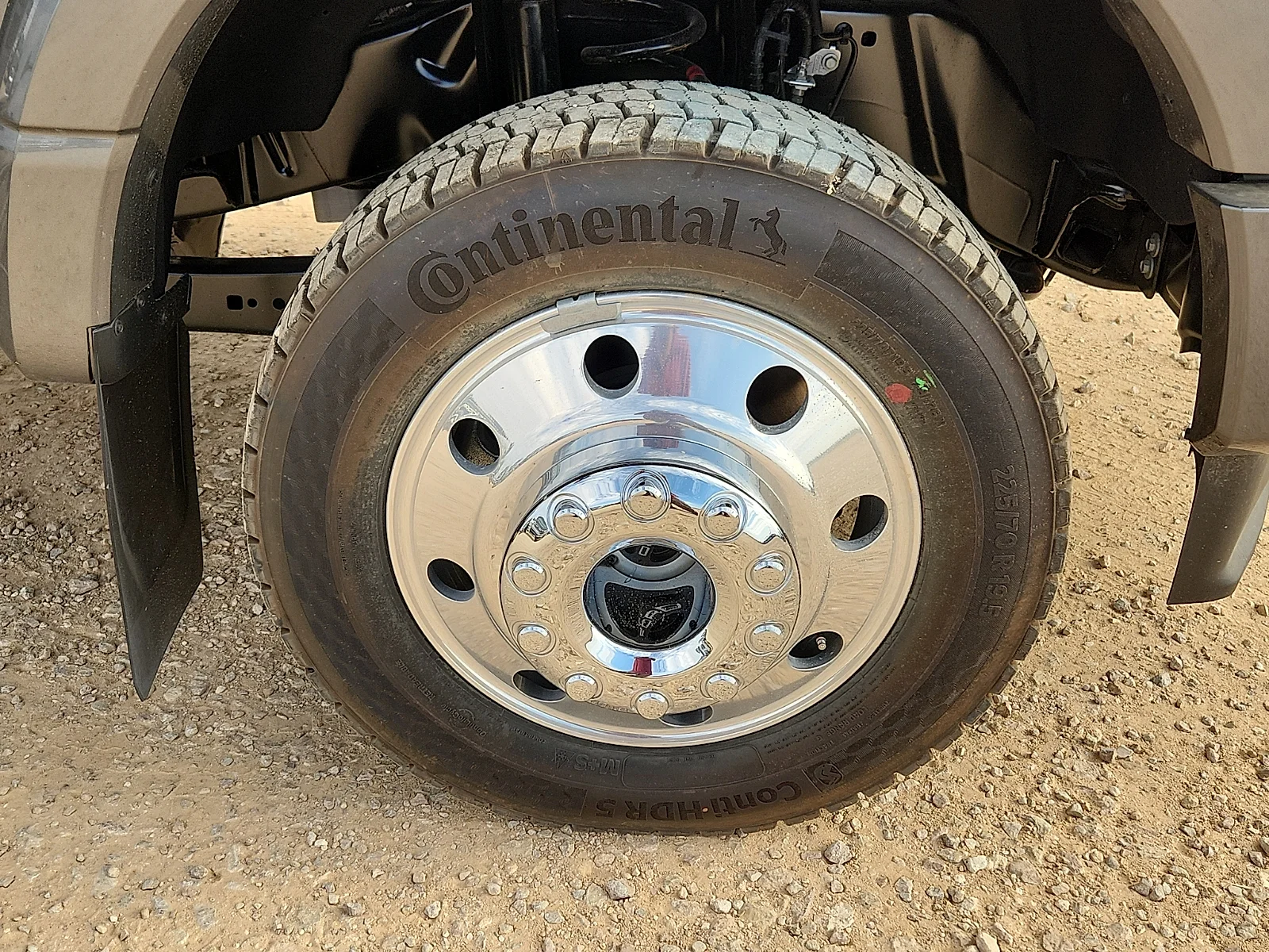 New 2027 Carbonized Gray Metallic Ford XLT image 9