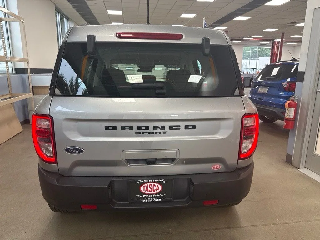 Used 2021 Silver Ford Base image 6