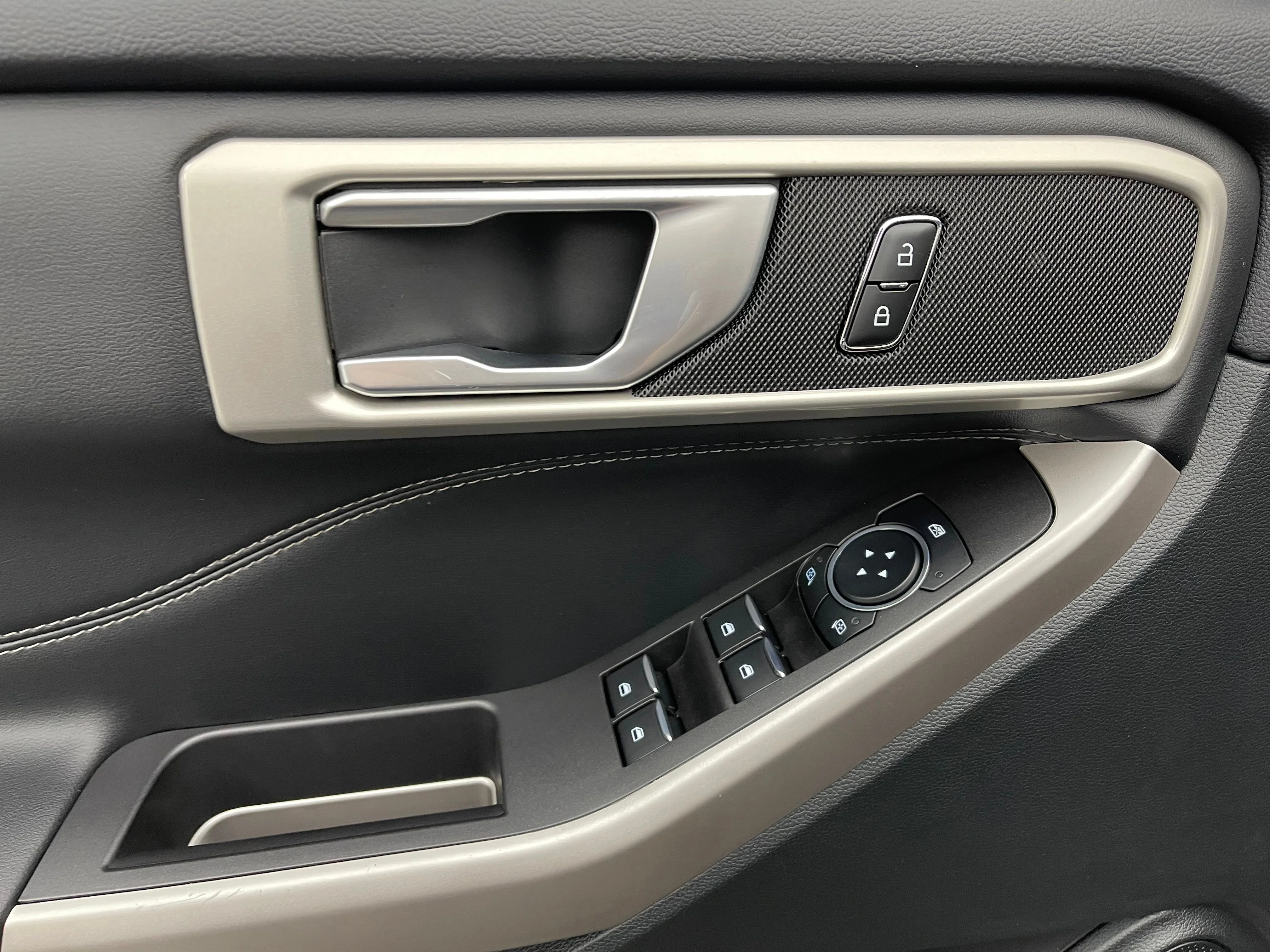 Used 2023 Stone Blue Metallic Ford XLT image 16