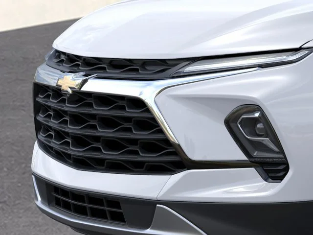 New 2026 Summit White Chevrolet 2LT image 13
