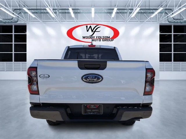 Used 2026 White Ford Lariat image 4