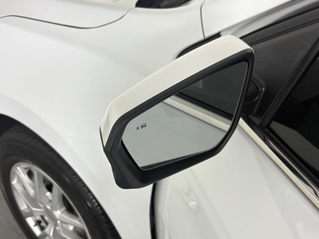 Used 2024 White Chevrolet LT image 13