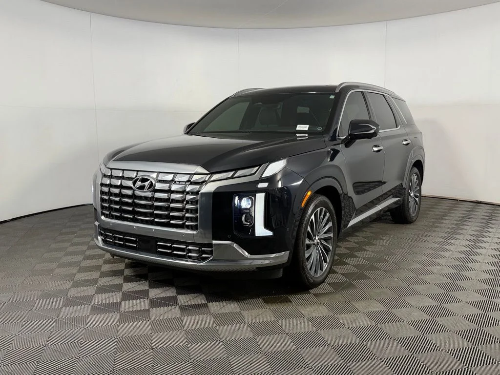 Used 2024 White Hyundai Calligraphy image 8