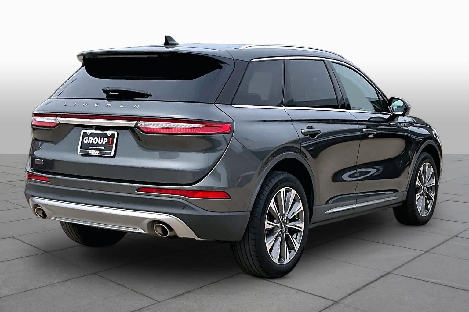 Used 2020 Magnetic Gray Lincoln Reserve image 13