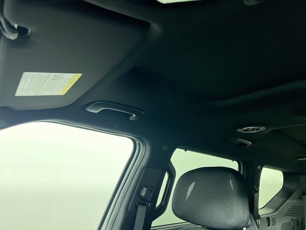 New 2026 Wolf Gray Kia Land AWD image 20