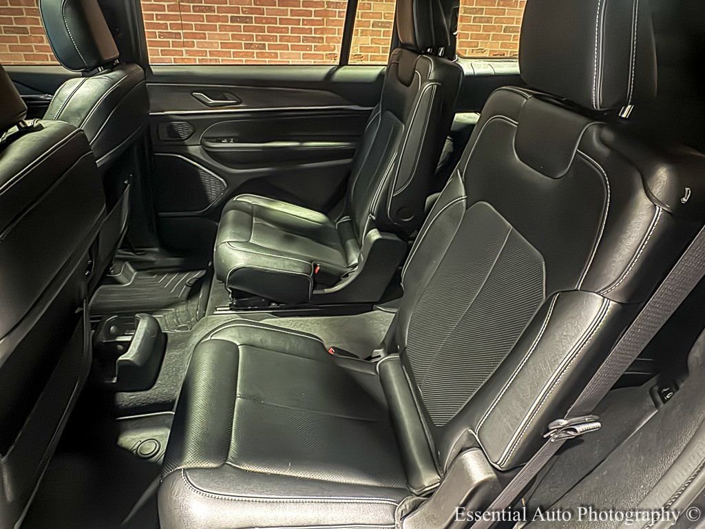 2024 JEEP GRAND CHEROKEE L - Image 16