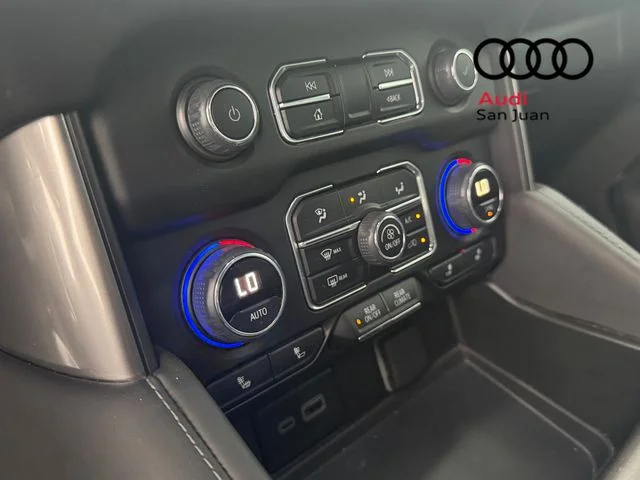Used 2023 Gray Chevrolet Z71 image 36
