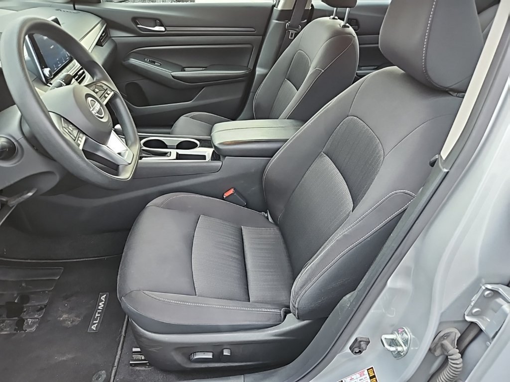 2024 Nissan Altima SV - Photo 19