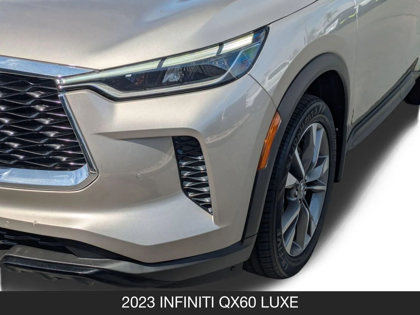 Used 2023 Warm Titanium INFINITI LUXE image 10