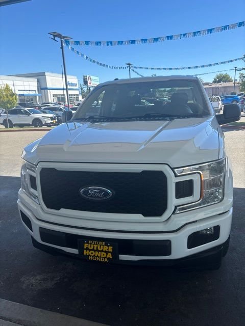 Used 2018 White Ford XL image 1